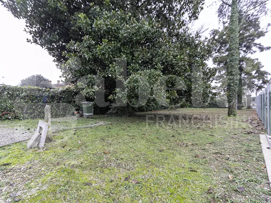 Immagine 28 di Casa quadrifamiliare in vendita  in Via Delle Azalee, 49 a Mogliano Veneto