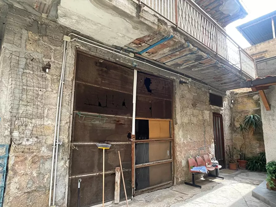 Immagine 11 di Palazzo in vendita  in Via Conte Federico, 178/F a Palermo