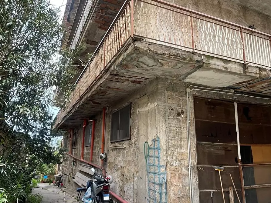 Immagine 9 di Palazzo in vendita  in Via Conte Federico, 178/F a Palermo