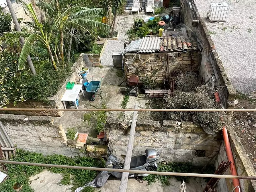 Immagine 35 di Palazzo in vendita  in Via Conte Federico, 178/F a Palermo