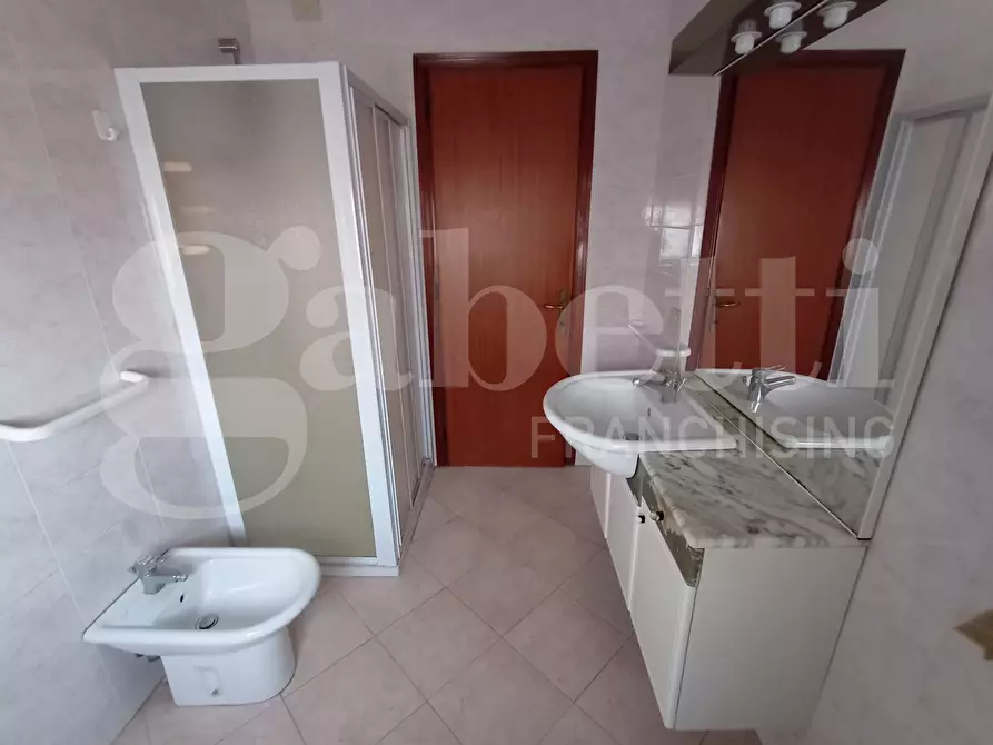 Immagine 12 di Casa indipendente in vendita  in Via CAVARZERE   Via dei Martiri, 59 a Cavarzere