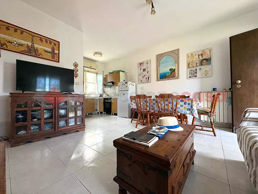 Immagine 1 di Villetta a schiera in vendita  in Via CAPRATICA, 1 a Sperlonga