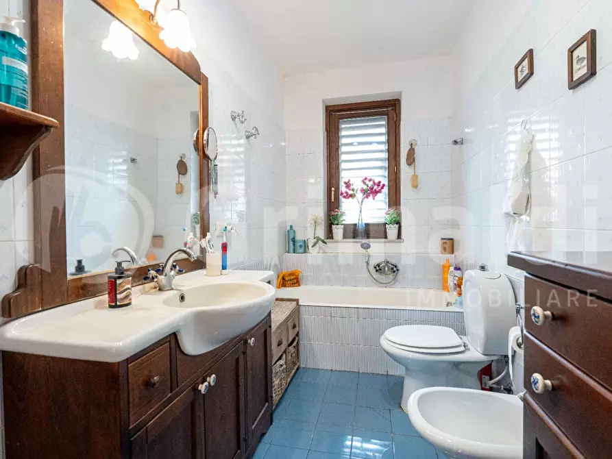 Immagine 11 di Appartamento in vendita  in Via Scale Sant'Anna, 70 a Aci Catena