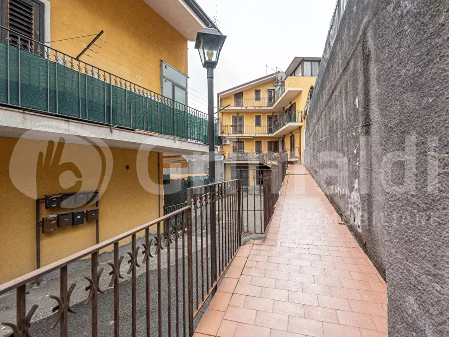 Immagine 31 di Appartamento in vendita  in Via Scale Sant'Anna, 70 a Aci Catena