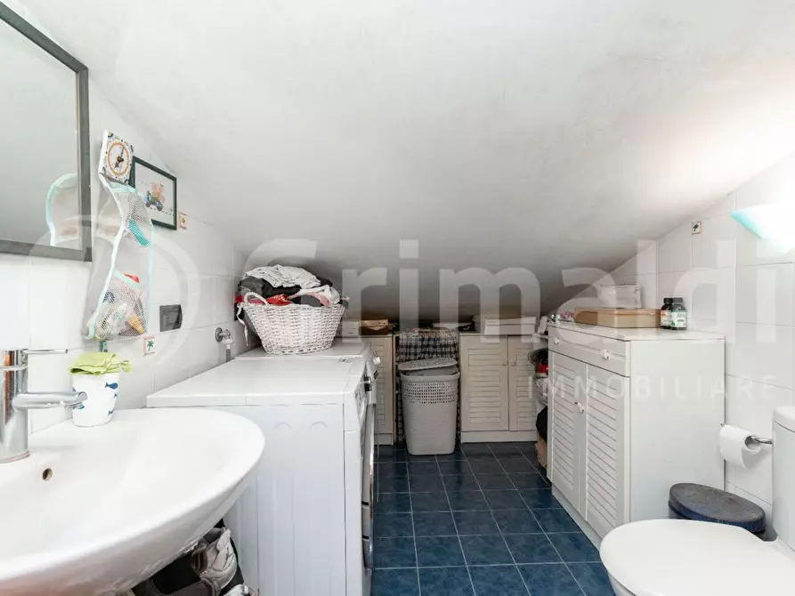 Immagine 26 di Appartamento in vendita  in Via Scale Sant'Anna, 70 a Aci Catena