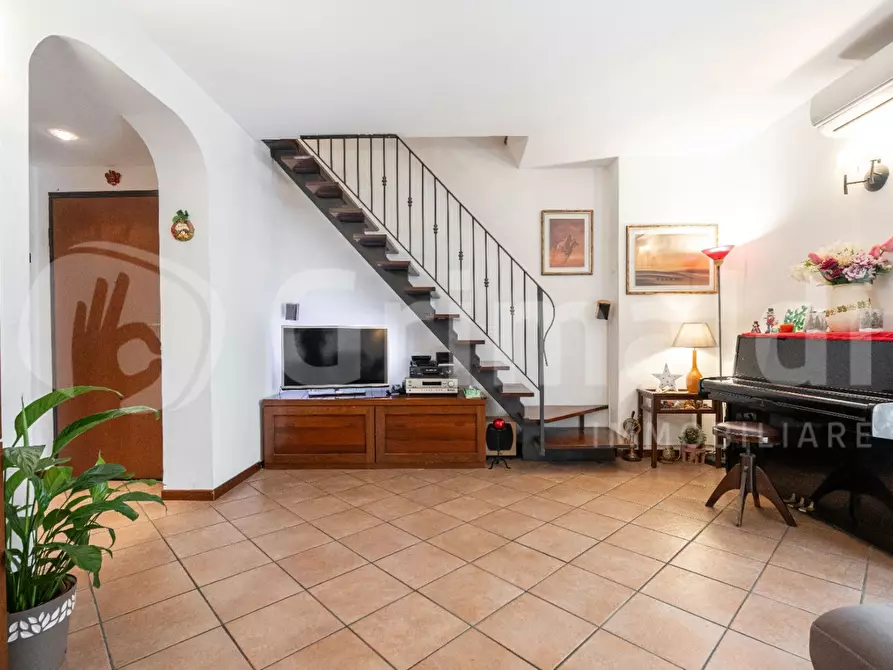 Immagine 8 di Appartamento in vendita  in Via Scale Sant'Anna, 70 a Aci Catena