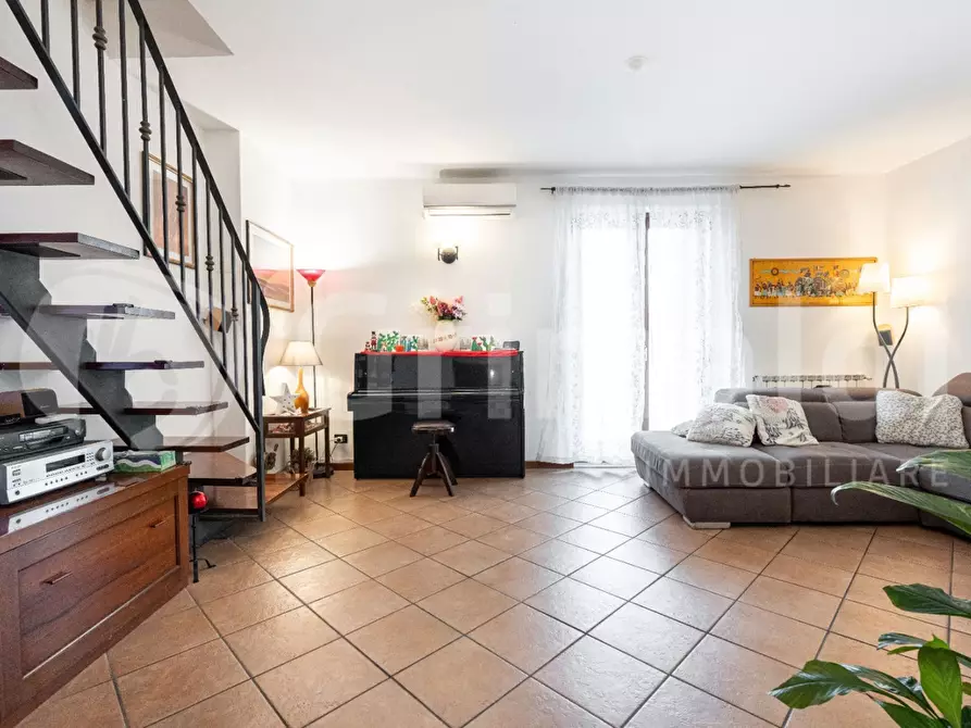 Immagine 6 di Appartamento in vendita  in Via Scale Sant'Anna, 70 a Aci Catena