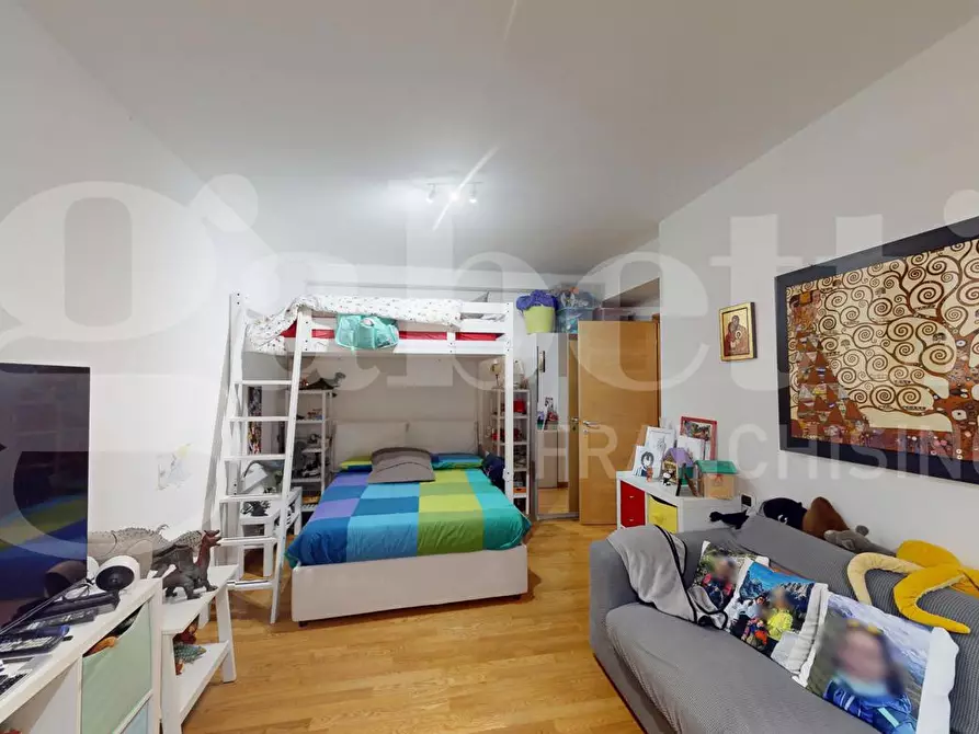 Immagine 36 di Appartamento in vendita  in Via Arzana, 57 a Roma