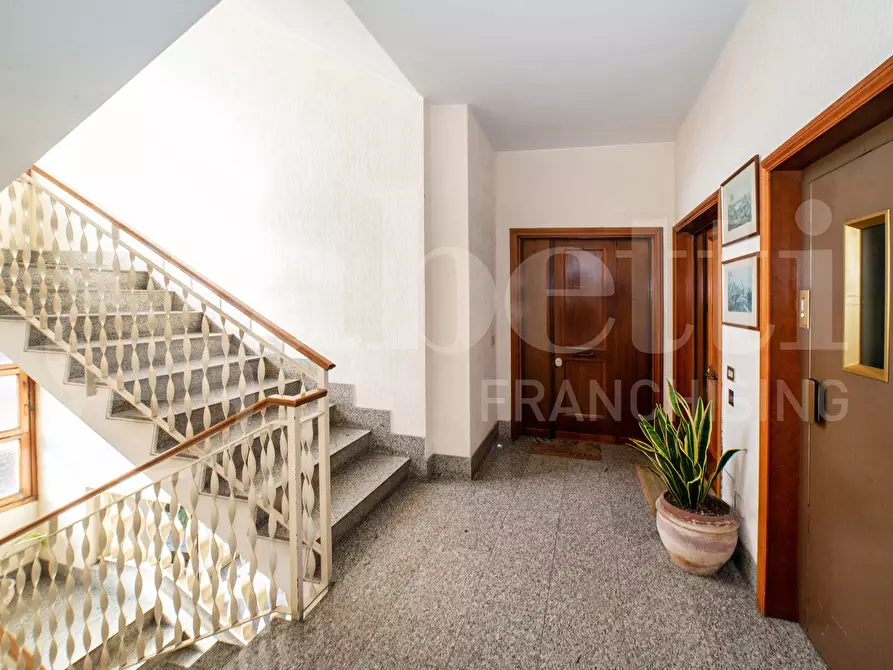 Immagine 8 di Appartamento in vendita  in Via Michelangelo Peroglio, 27 a Roma