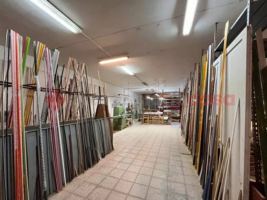 Immagine 5 di Laboratorio in vendita  in Via Pio XII a Poggiardo