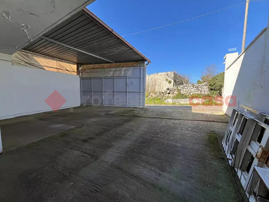 Immagine 8 di Laboratorio in vendita  in Via Pio XII a Poggiardo