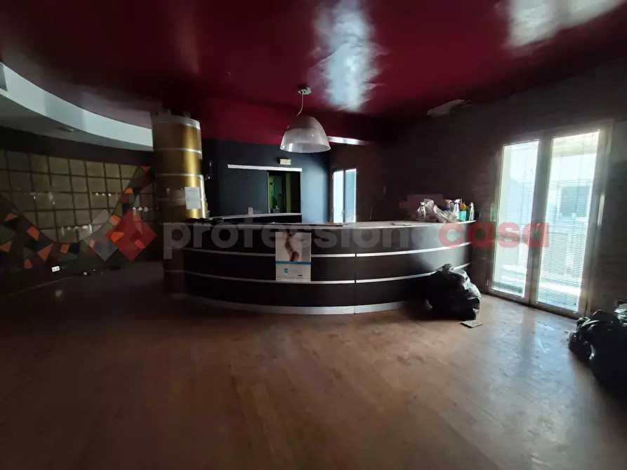 Immagine 6 di Attività commerciale in vendita  in Via alessandro specchi, 2 a Siracusa