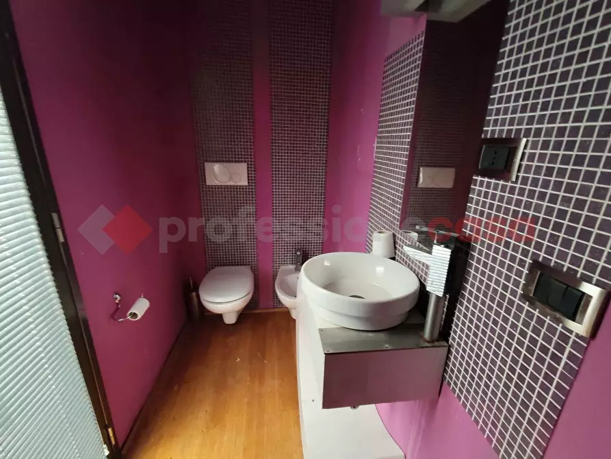 Immagine 19 di Attività commerciale in vendita  in Via alessandro specchi, 2 a Siracusa