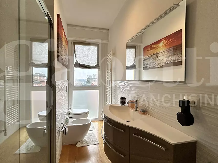 Immagine 15 di Appartamento in vendita  in Via Milano a Bologna