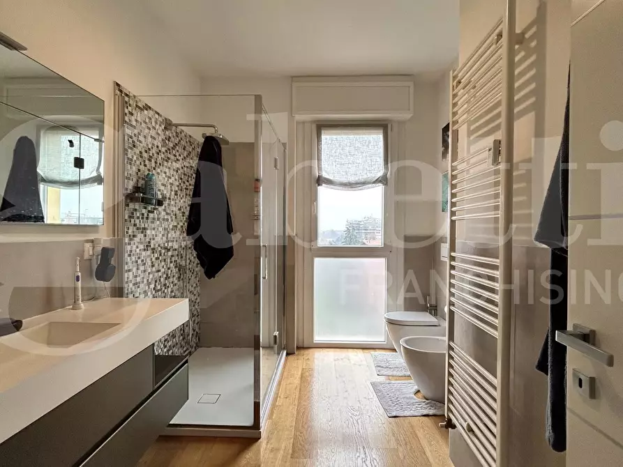 Immagine 19 di Appartamento in vendita  in Via Milano a Bologna