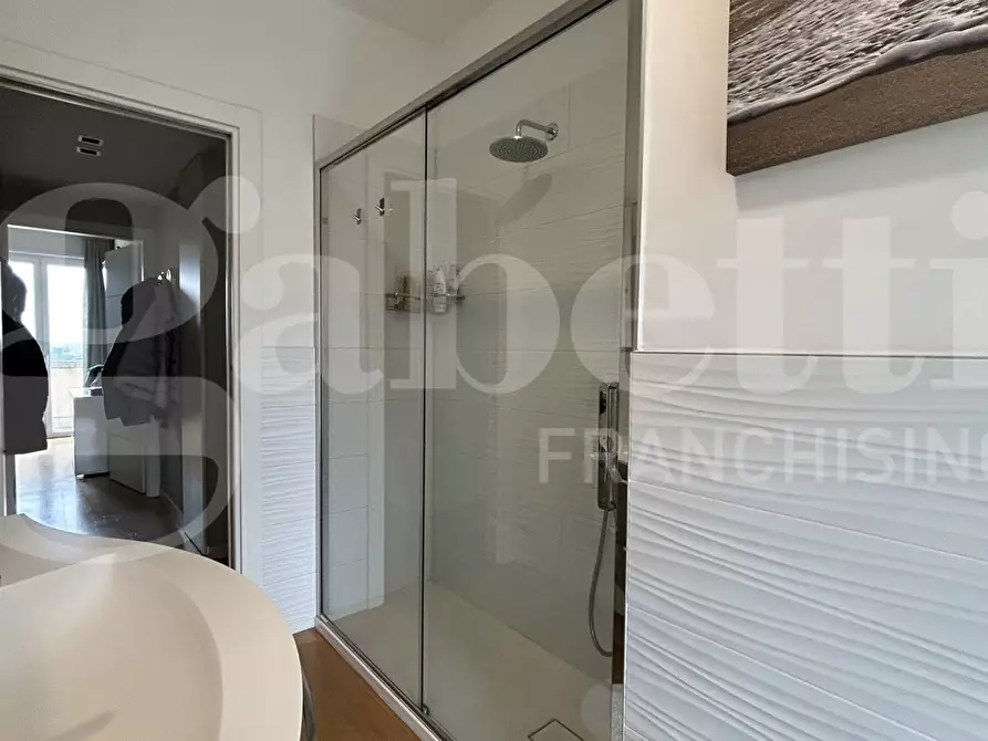 Immagine 16 di Appartamento in vendita  in Via Milano a Bologna