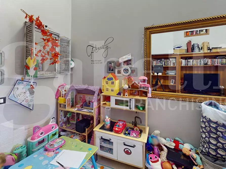 Immagine 2 di Appartamento in vendita  in Via del Trullo, 477 a Roma