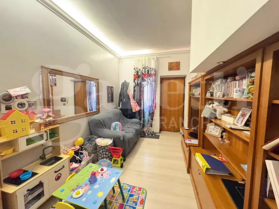 Immagine 5 di Appartamento in vendita  in Via del Trullo, 477 a Roma