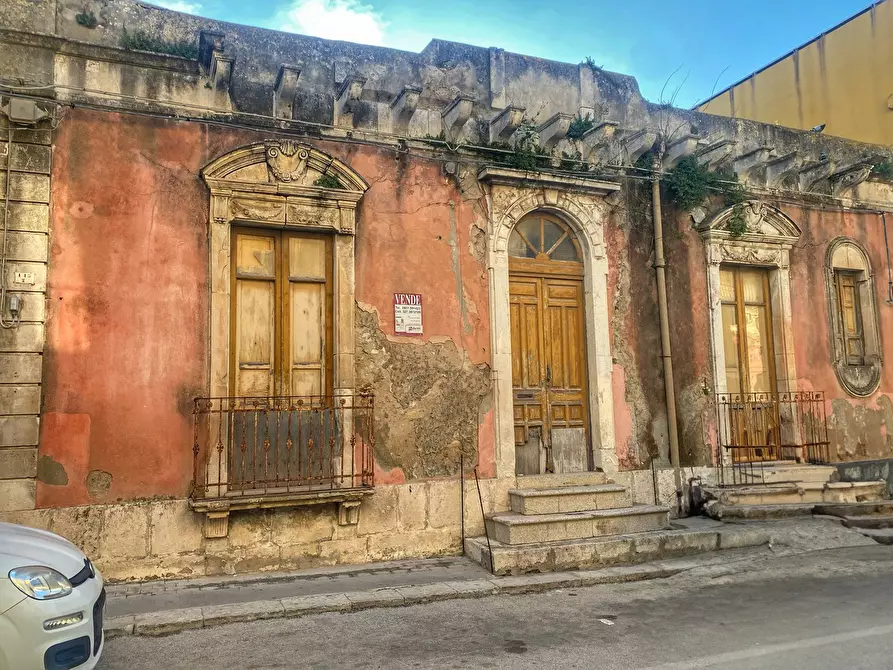 Immagine 1 di Casa indipendente in vendita  in Via LibertÃ , 40 a Pachino