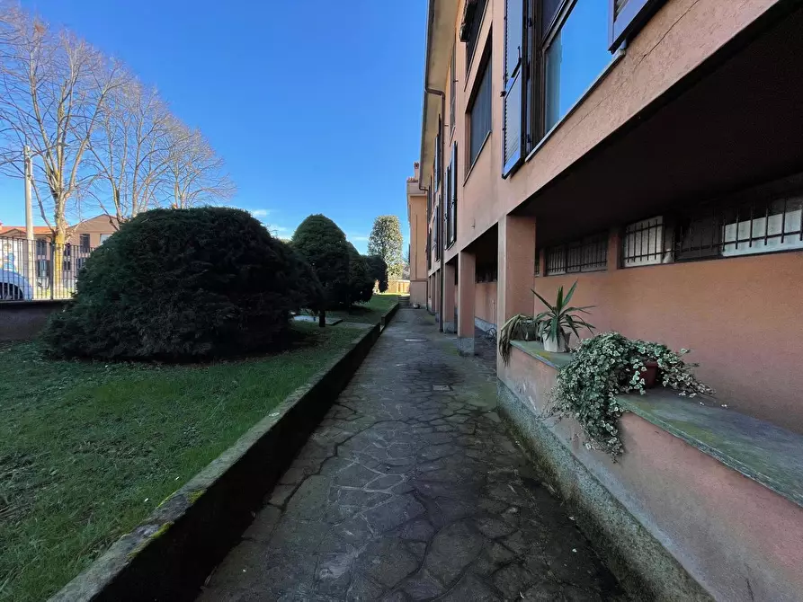 Immagine 24 di Appartamento in vendita  in Via aldo moro, 38 a Cassinetta Di Lugagnano