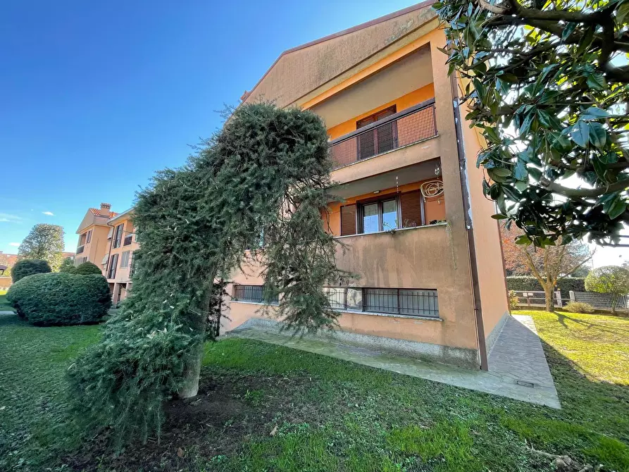 Immagine 21 di Appartamento in vendita  in Via aldo moro, 38 a Cassinetta Di Lugagnano
