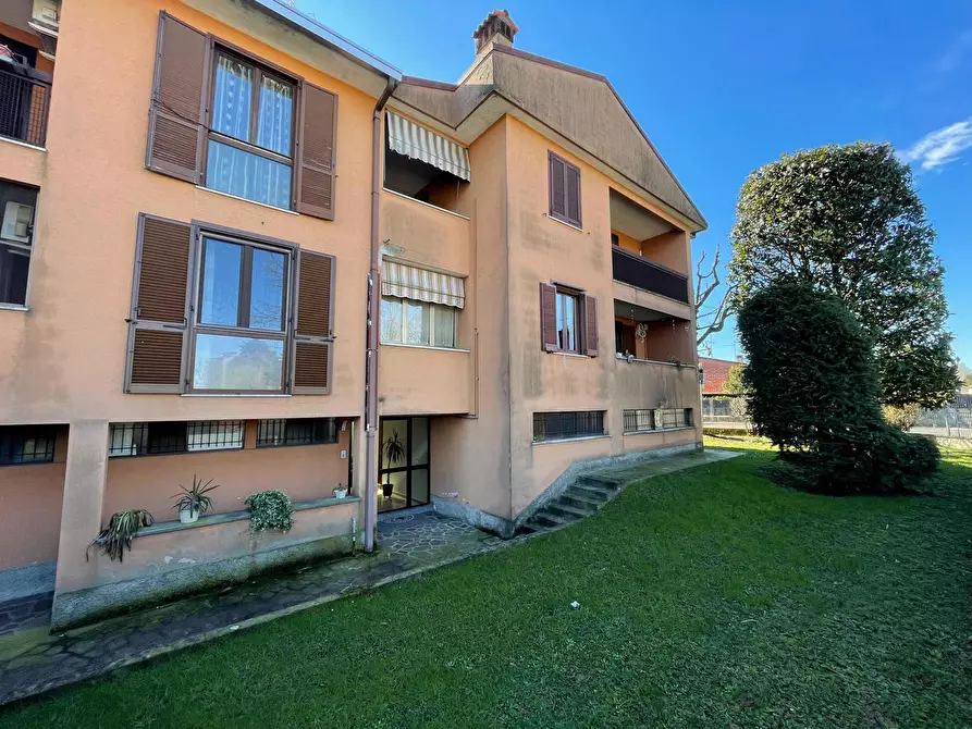 Immagine 17 di Appartamento in vendita  in Via aldo moro, 38 a Cassinetta Di Lugagnano