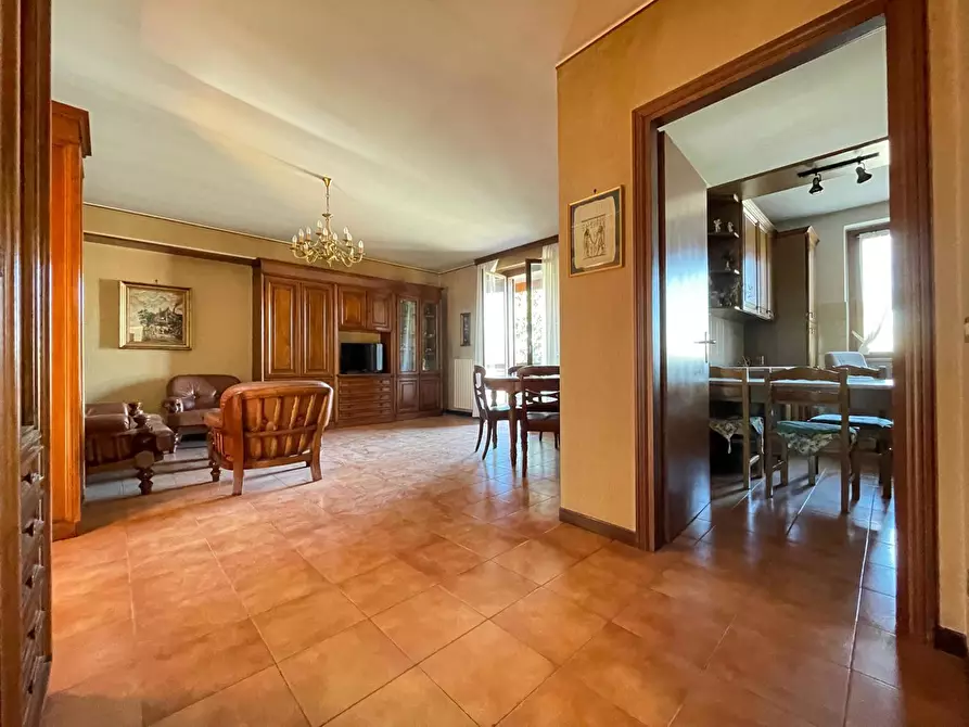 Immagine 4 di Appartamento in vendita  in Via aldo moro, 38 a Cassinetta Di Lugagnano
