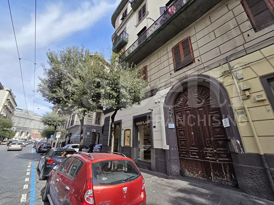 Immagine 1 di Appartamento in vendita  in Corso giuseppe garibaldi a Napoli