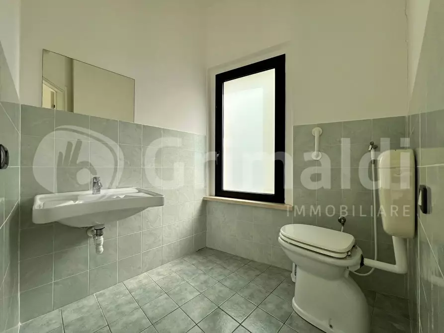 Immagine 8 di Ufficio in affitto  in Piazza edoardo fabbri a Corciano
