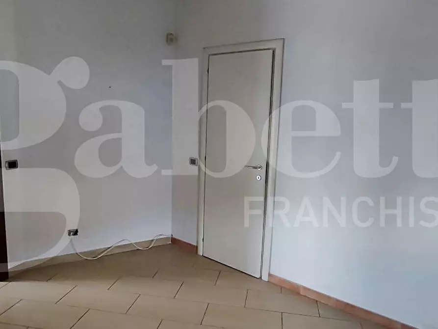 Immagine 3 di Appartamento in affitto  in Via campania a Napoli