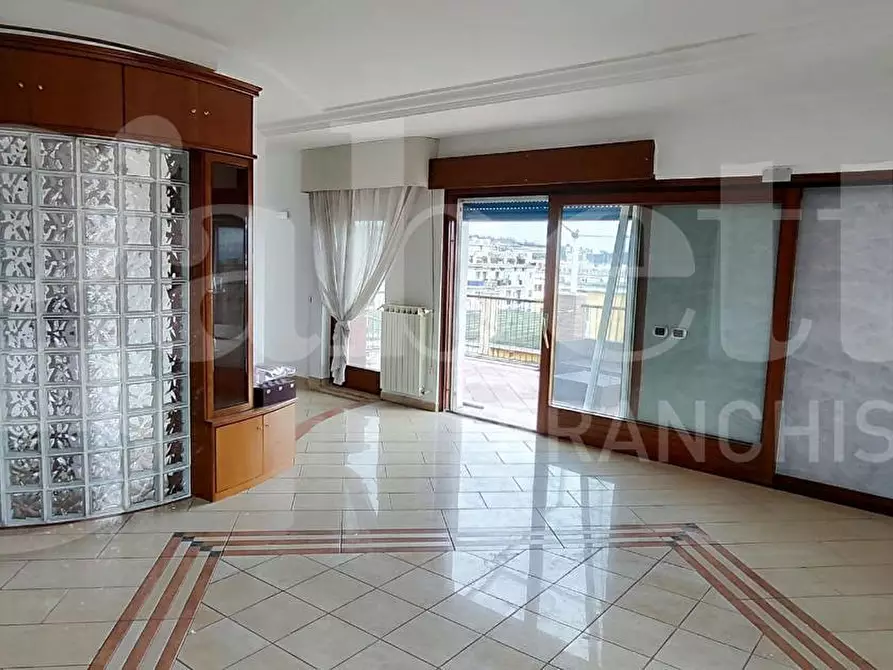 Immagine 6 di Appartamento in affitto  in Via campania a Napoli