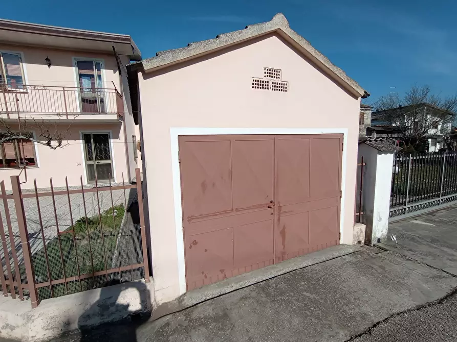 Immagine 3 di Casa indipendente in vendita  in Via Cavarzere, via Riviera Dolomiti, 36 a Cavarzere