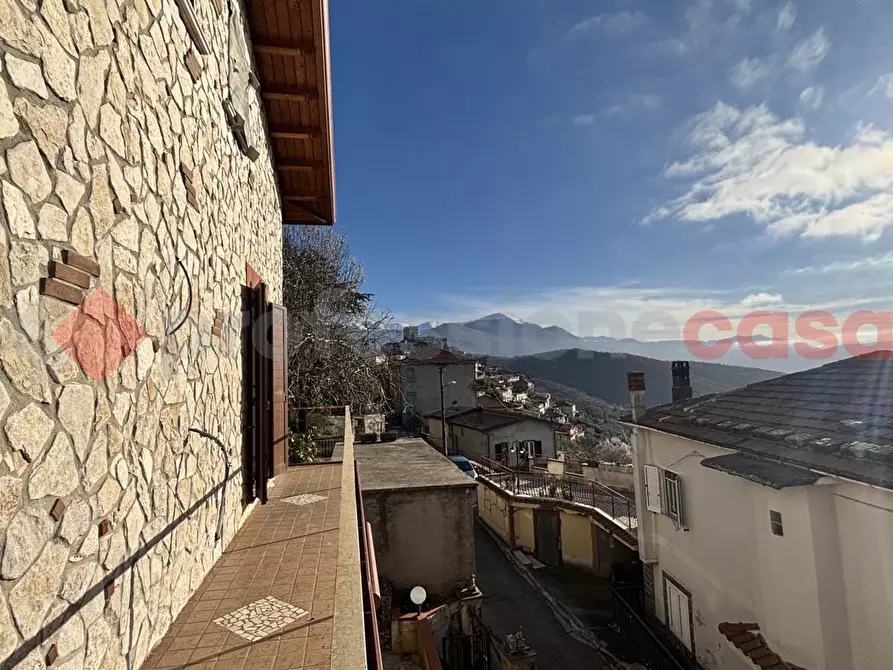 Immagine 9 di Appartamento in vendita  in Via Croce, 4 a Torre Cajetani