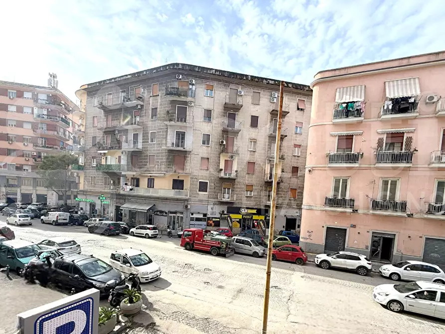 Immagine 1 di Appartamento in vendita  in Corso arnaldo lucci a Napoli