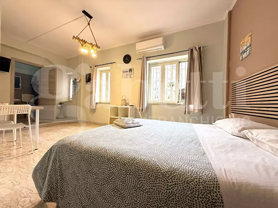 Immagine 29 di Appartamento in vendita  in Corso arnaldo lucci a Napoli