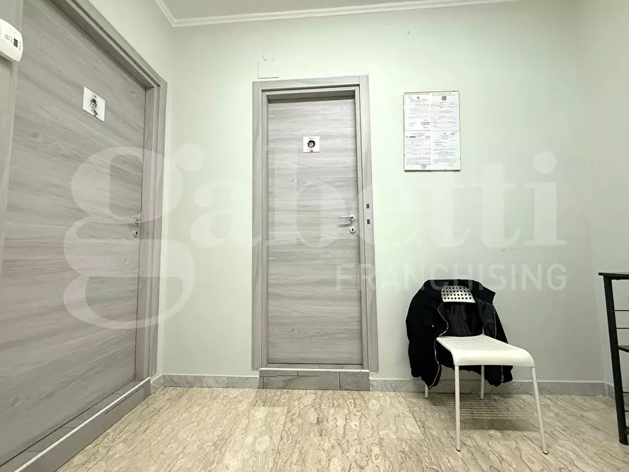 Immagine 9 di Appartamento in vendita  in Corso arnaldo lucci a Napoli