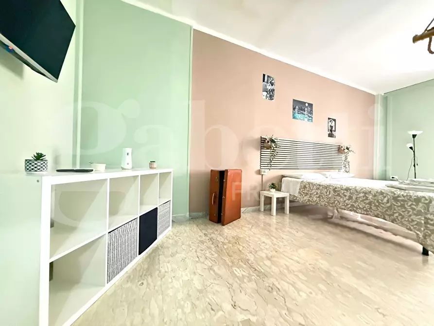 Immagine 12 di Appartamento in vendita  in Corso arnaldo lucci a Napoli