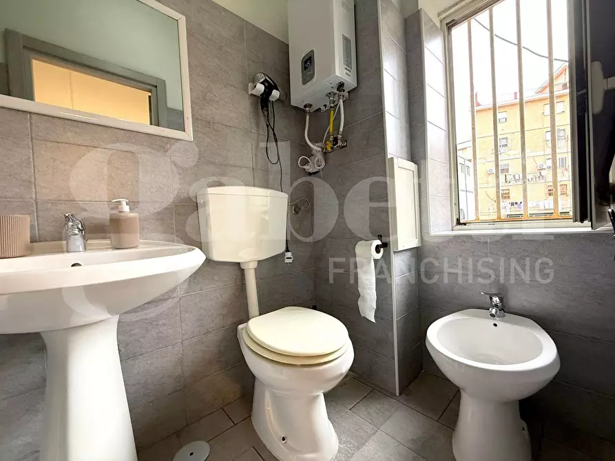 Immagine 33 di Appartamento in vendita  in Corso arnaldo lucci a Napoli