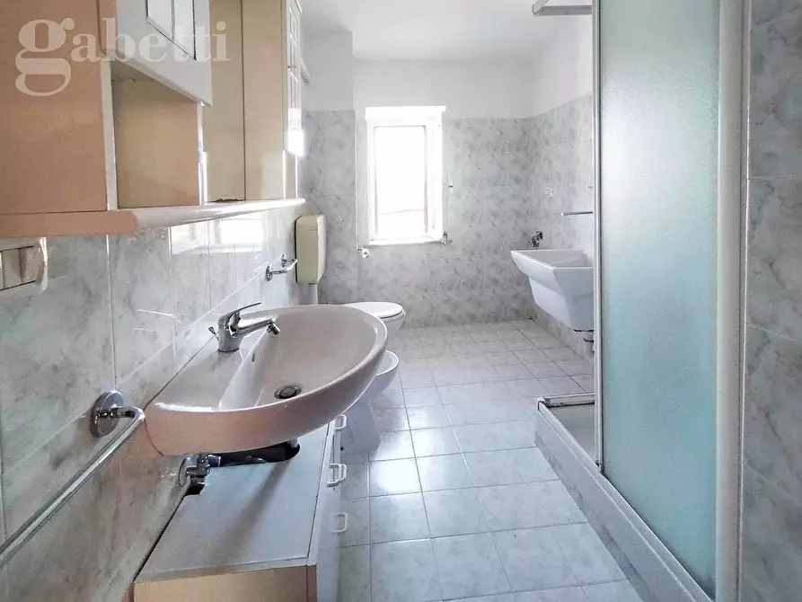 Immagine 5 di Appartamento in vendita  in Strada COMUNALE VALLONE, 10 a Senigallia