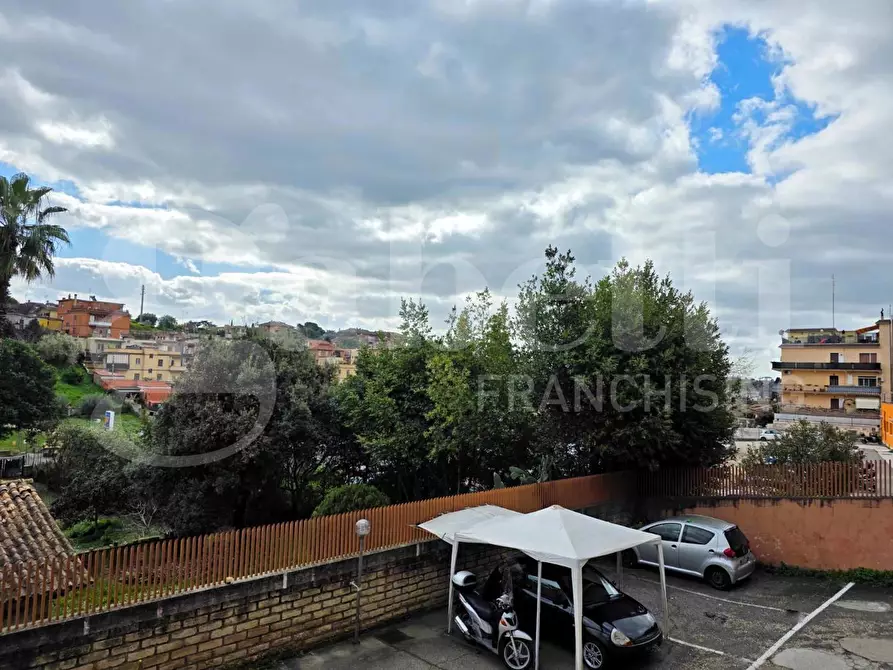 Immagine 25 di Appartamento in vendita  in Via dei Bonacolsi, 9 a Roma