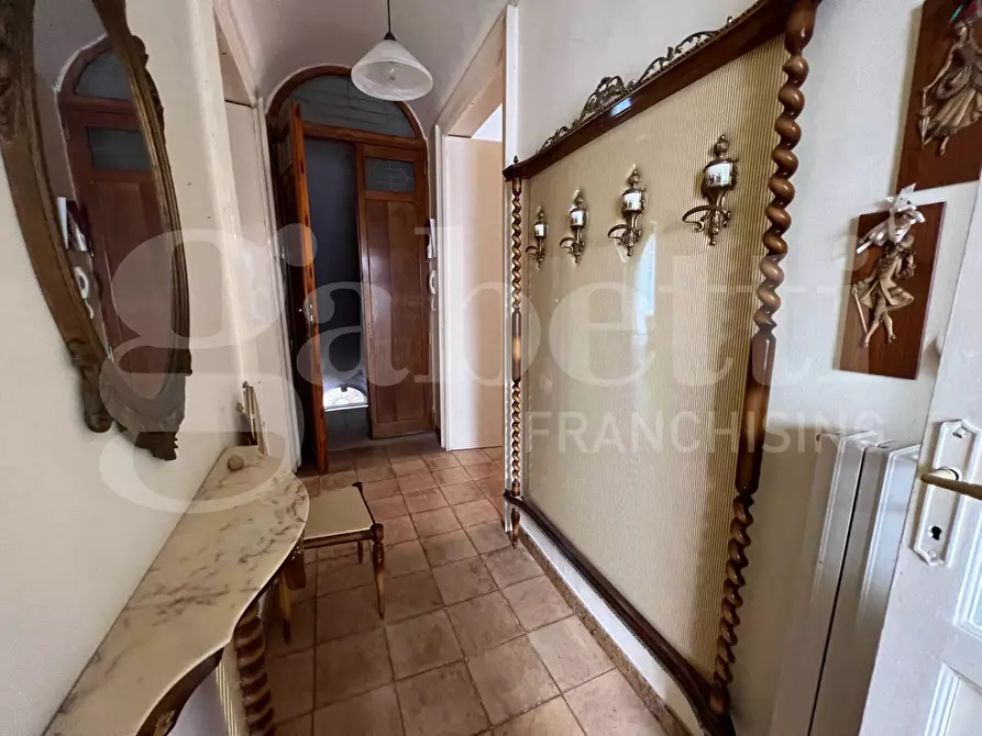 Immagine 23 di Appartamento in vendita  in Via Traspontino, 11 a Ragusa