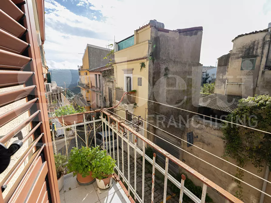 Immagine 26 di Casa indipendente in vendita  in Via GIAMBATTISTA ODIERNA, 13 a Ragusa