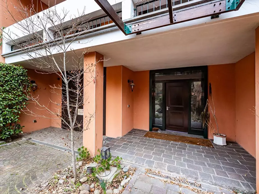 Immagine 43 di Villetta a schiera in vendita  in Via BAREGGIO, 16 a Cusago