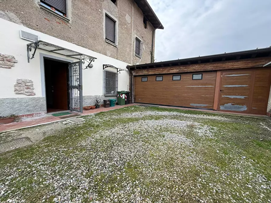 Immagine 3 di Appartamento in vendita  in Via Tagliamento, 3 a Rovato