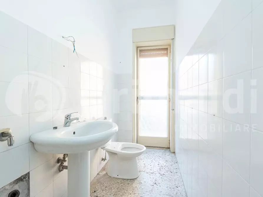 Immagine 27 di Appartamento in vendita  in Via A.Volta, 18 a Catania