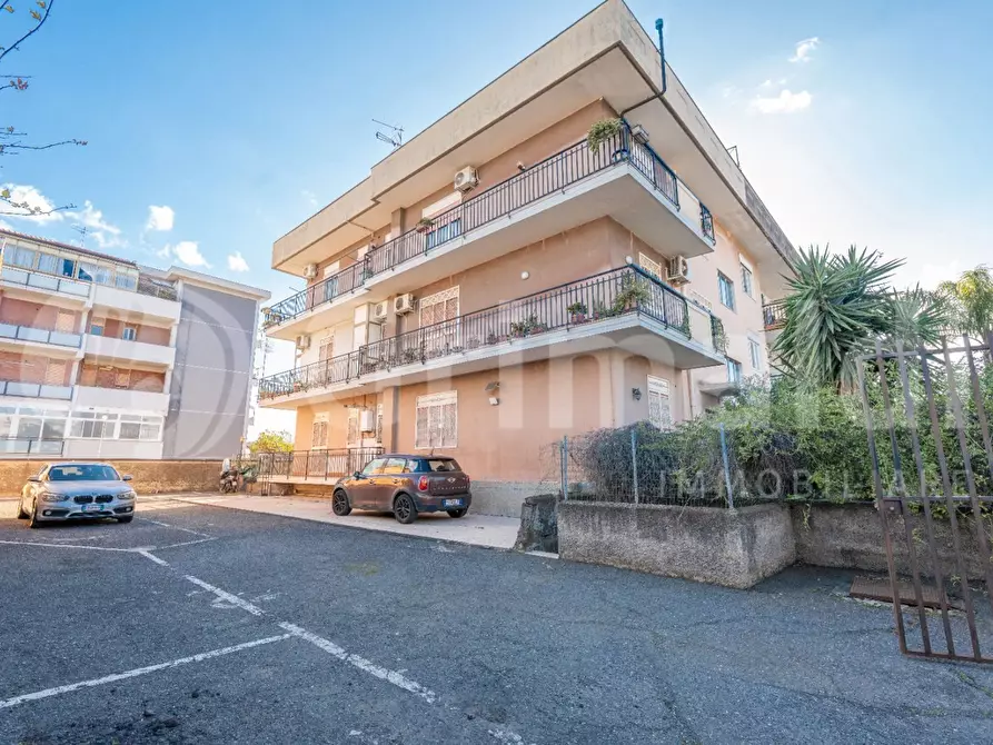 Immagine 2 di Appartamento in vendita  in Via A.Volta, 18 a Catania