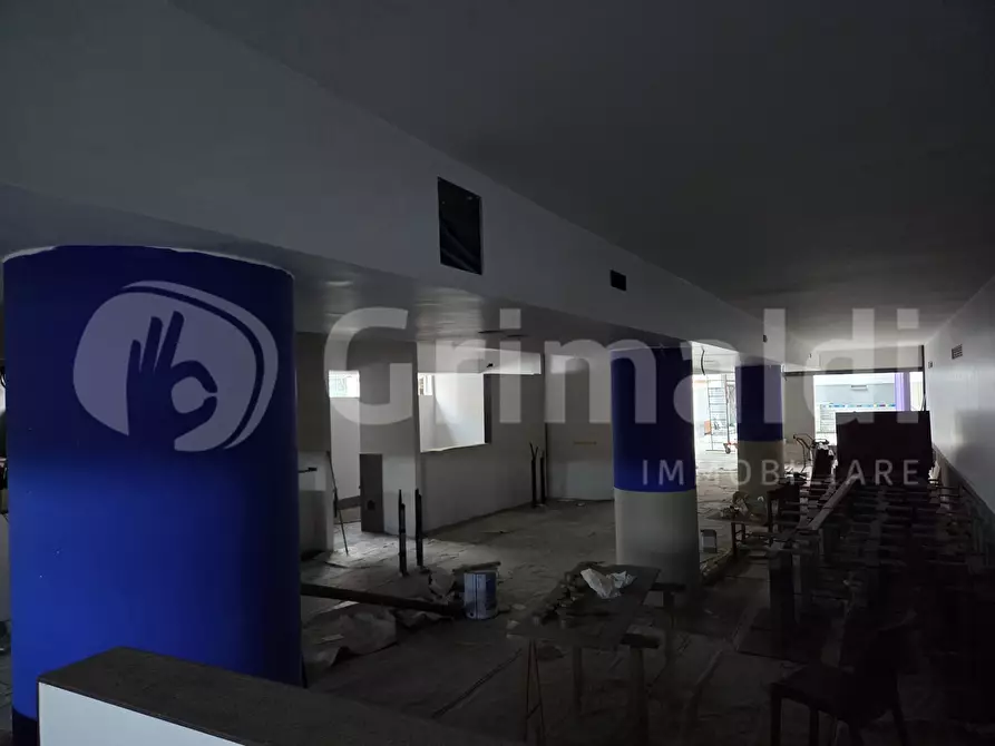 Immagine 10 di Negozio in vendita  in Via Lago Grande Ganzirri a Messina
