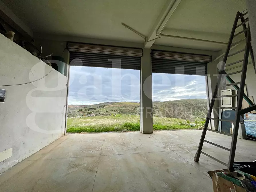 Immagine 13 di Villa in vendita  in Via Contrada Cannolo, snc a Nissoria