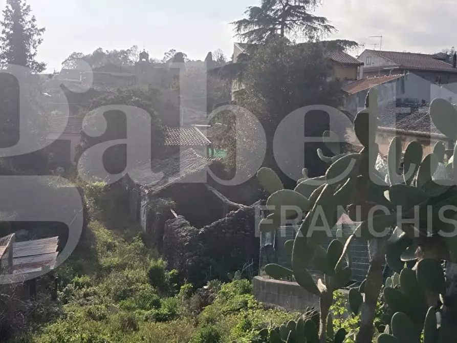 Immagine 9 di Terreno residenziale in vendita  in Via Regalotto, 12 a Pedara