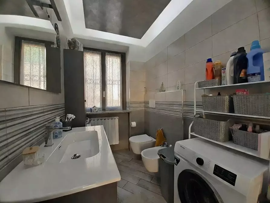 Immagine 9 di Appartamento in vendita  in Piazza 4 novembre, sc a Marnate